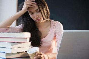 娱乐吃瓜酱女生熬夜,娱乐吃瓜酱女生的生活日常