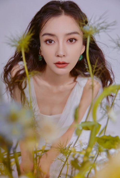 娱乐吃瓜酱杨颖,娱乐吃瓜酱，揭秘娱乐圈幕后故事  第3张