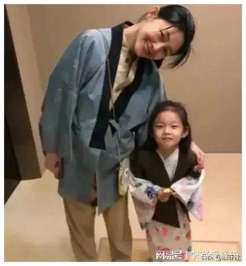 娱乐圈吃瓜爆料游戏,吃瓜爆料游戏背后的真相大起底 第2张 娱乐圈吃瓜爆料游戏,吃瓜爆料游戏背后的真相大起底 第2张