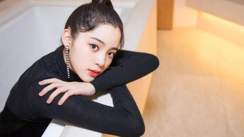 娱乐吃瓜欧阳娜娜小说,娱乐圈的甜蜜瓜田 第3张 娱乐吃瓜欧阳娜娜小说,娱乐圈的甜蜜瓜田 第3张