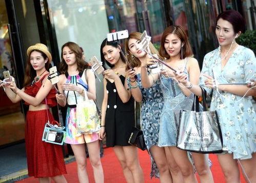 娱乐吃瓜美女图片,揭秘吃瓜美女的爆红之路 第2张 娱乐吃瓜美女图片,揭秘吃瓜美女的爆红之路 第2张