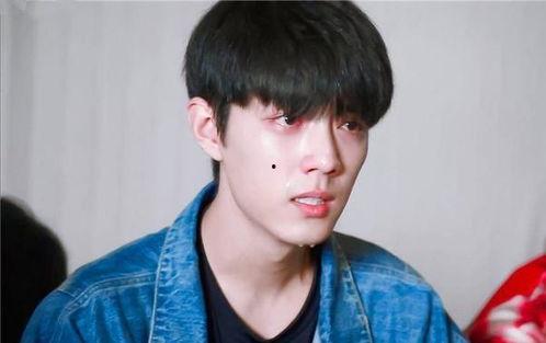 肖战直播娱乐吃瓜,娱乐吃瓜背后的精彩瞬间  第3张