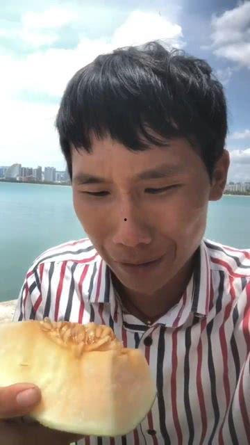 娱乐吃瓜摄影师,吃瓜摄影师背后的故事 第1张 娱乐吃瓜摄影师,吃瓜摄影师背后的故事 第1张