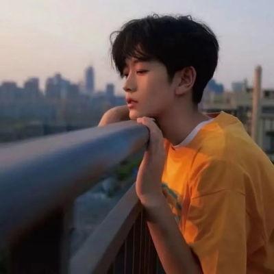 娱乐吃瓜头像男真人,真人生吃瓜头像背后的男星故事 第2张 娱乐吃瓜头像男真人,真人生吃瓜头像背后的男星故事 第2张