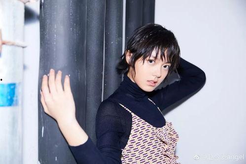 娱乐吃瓜君17岁,揭秘娱乐圈那些不为人知的幕后故事 第2张 娱乐吃瓜君17岁,揭秘娱乐圈那些不为人知的幕后故事 第2张